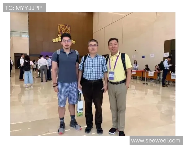 杜克大学与密歇根大学精彩对决比赛录像回顾与分析