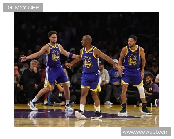 季前赛精彩对决勇士队挑战太阳队展现新阵容与战术风采